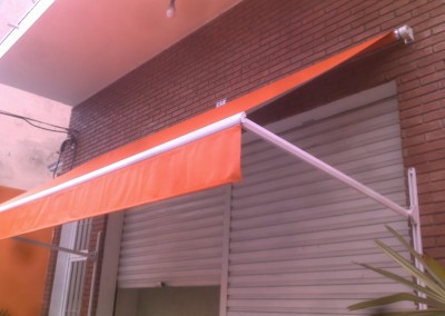 Toldo retrátil Lucena