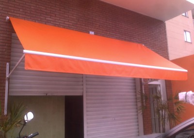 Toldo retrátil Lucena